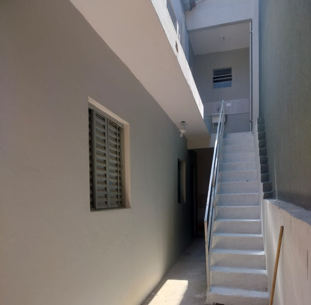 Casa na Rua Ibicuí próximo ao Vicente Melro - Jd. Pres. Dutra